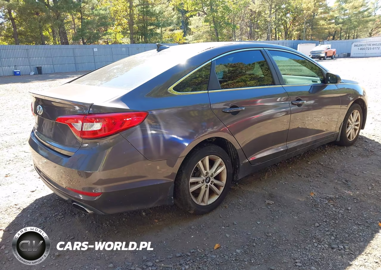 2015 Hyundai Sonata Se VIN:5NPE24AF0FH183339 - 4