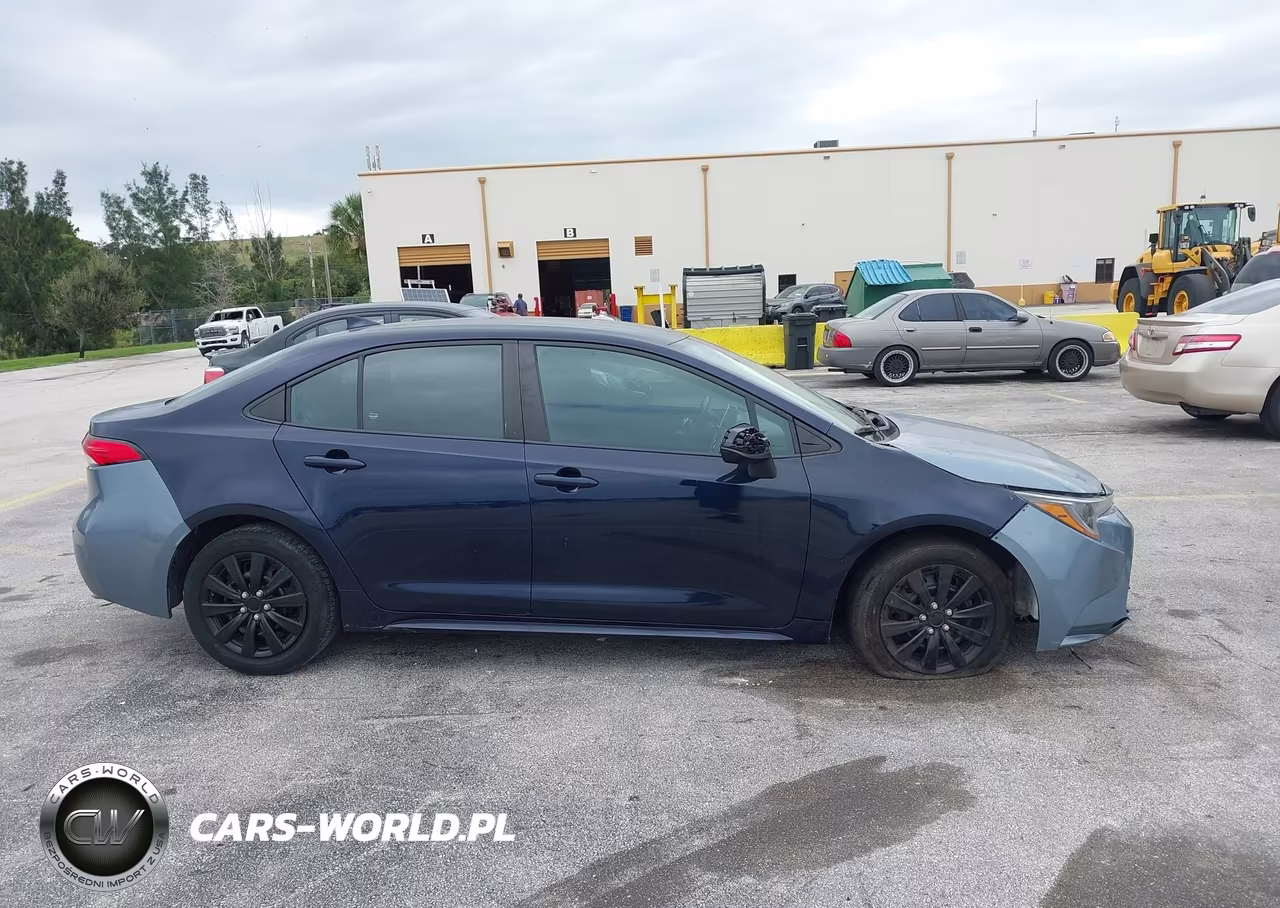 2022 Toyota Corolla Le VIN:5YFEPMAE5NP338963 - 12