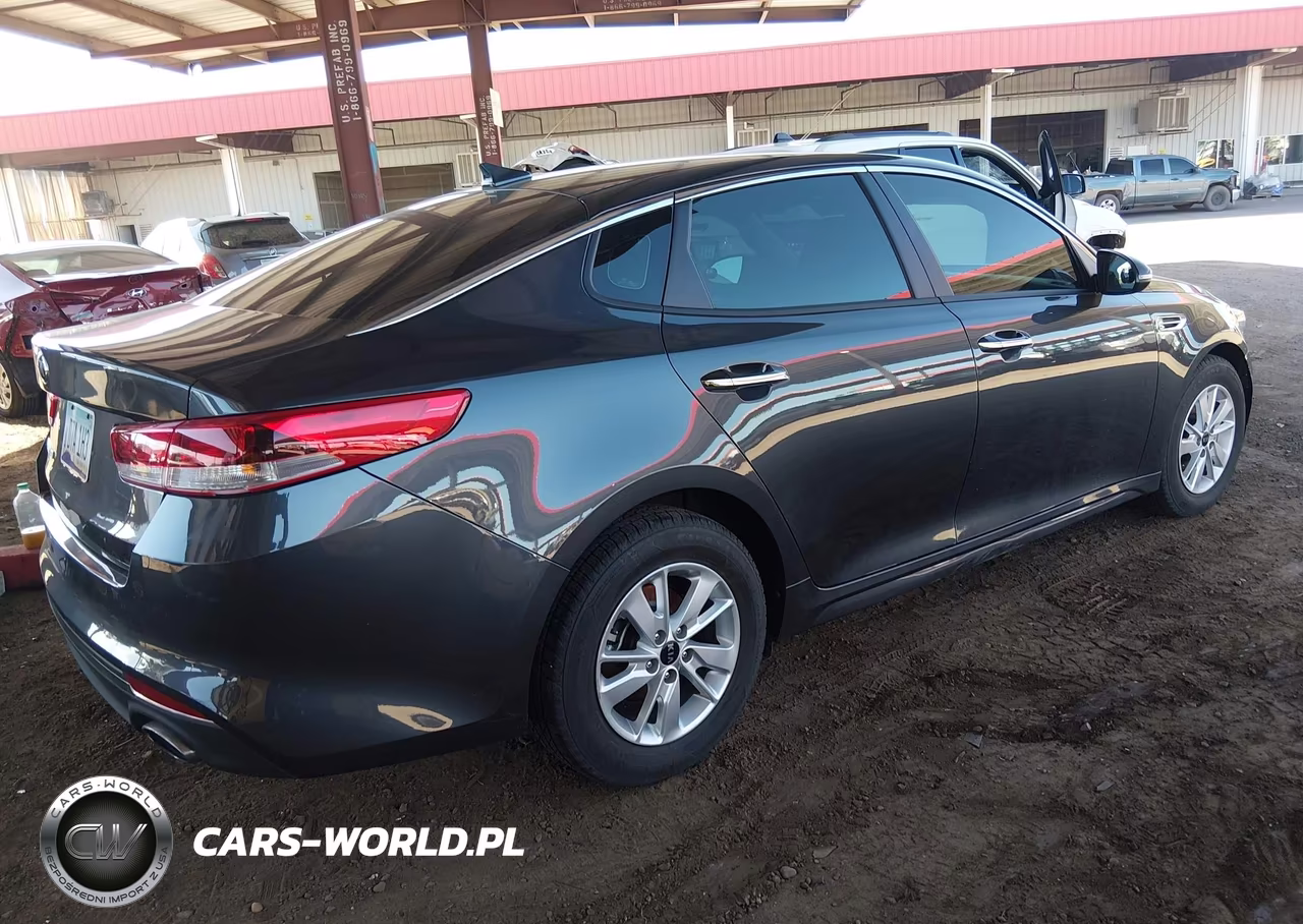 2017 Kia Optima Lx VIN:5XXGT4L30HG154415 - 4