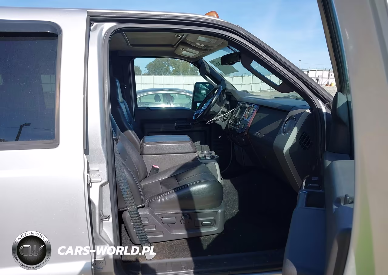 2010 Ford F250 Super Duty VIN:1FTSW2B55AEA37352 - 5