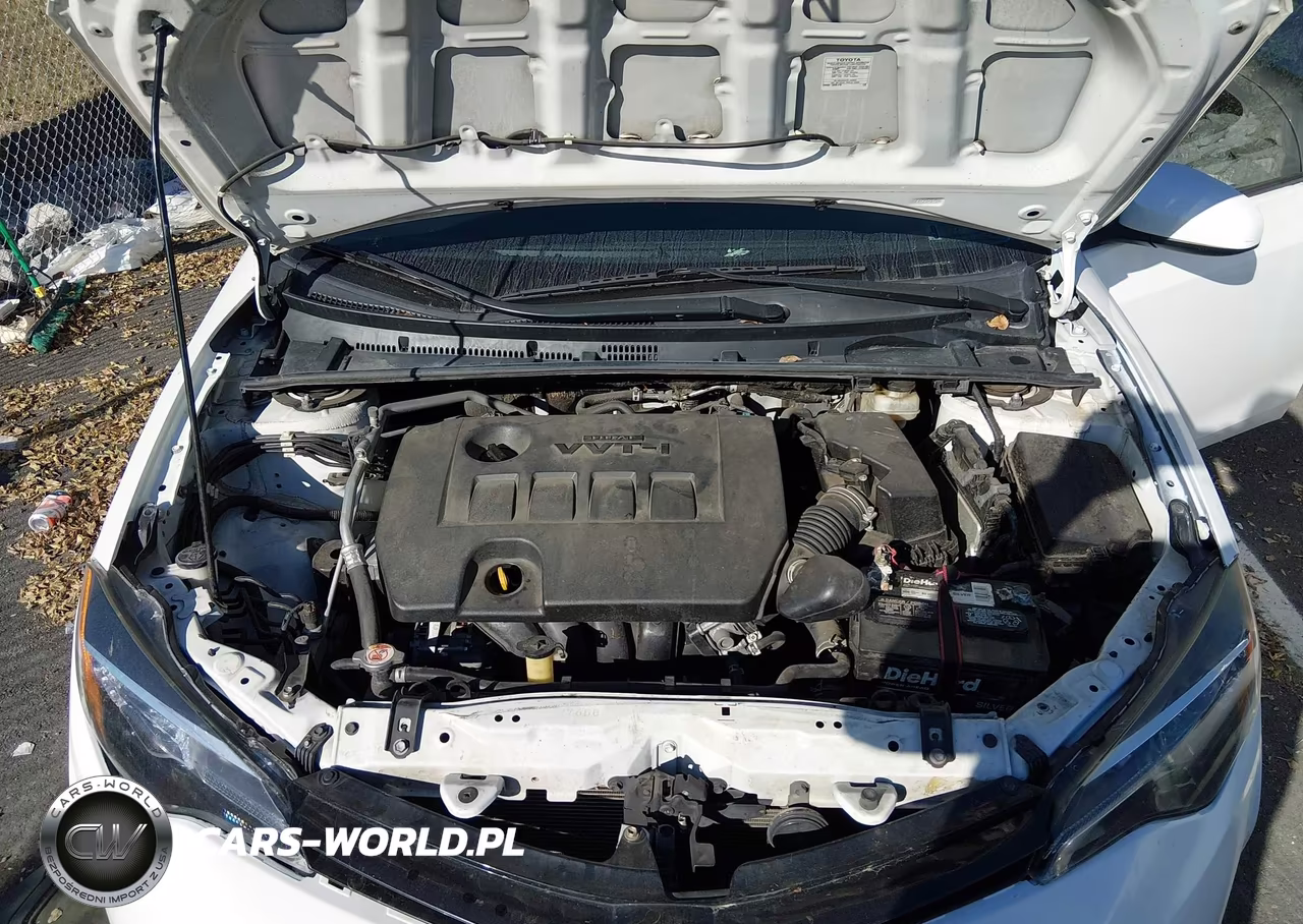 2018 Toyota Corolla Le VIN:5YFBURHE7JP803025 - 10