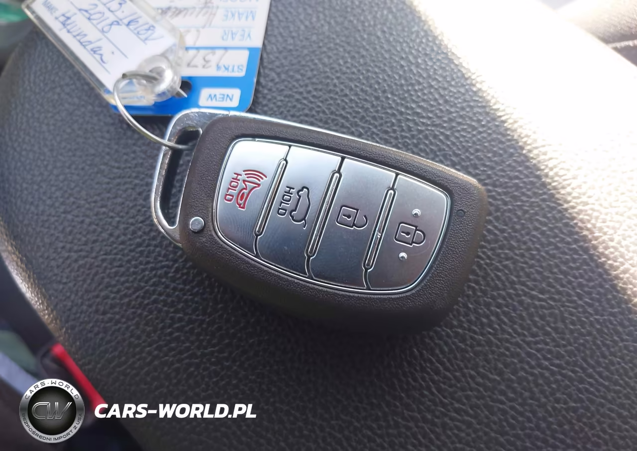 2018 Hyundai Ioniq Blue VIN:KMHC65LC5JU099922 - 11