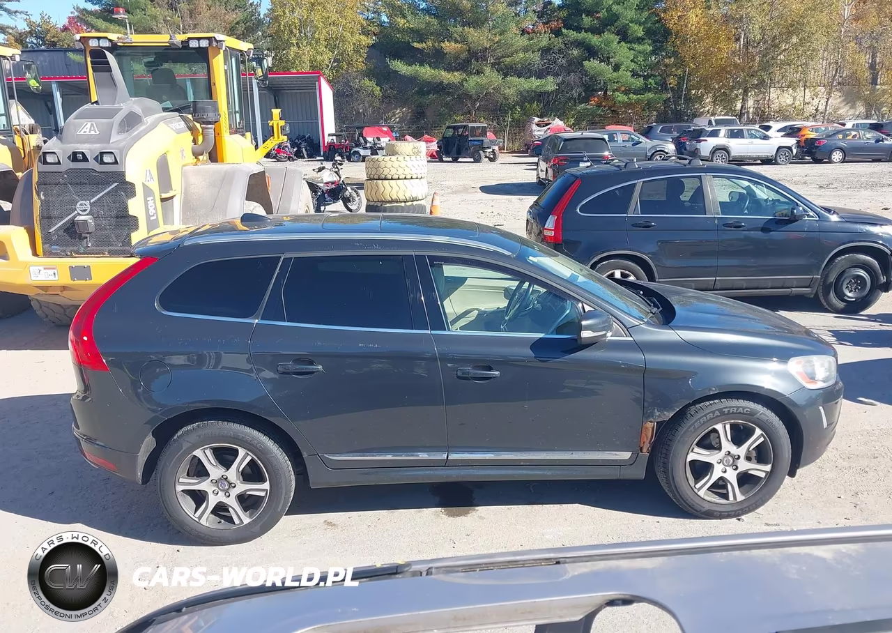 2014 Volvo Xc60 T6 R-Design VIN:YV4902DZXE2547801 - 13