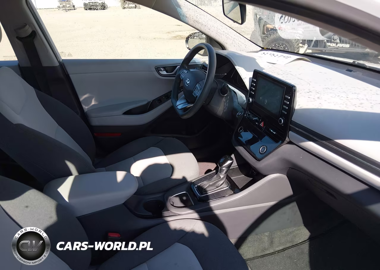 2020 Hyundai Ioniq Hybrid Blue VIN:KMHC65LC6LU232979 - 5