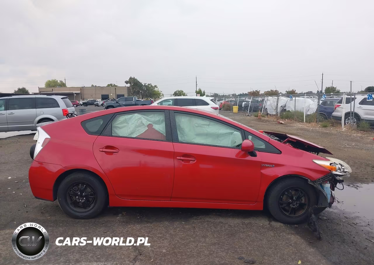 2014 Toyota Prius Two VIN:JTDKN3DU8E1760431 - 13