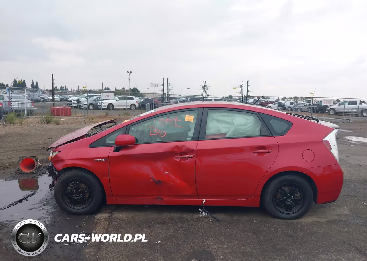 2014 Toyota Prius Two VIN:JTDKN3DU8E1760431 - 14