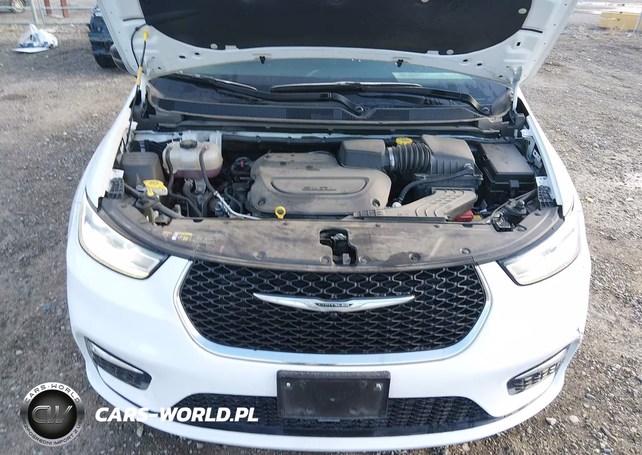 2025 Chrysler Pacifica Select VIN:2C4RC1BG4SR541060 - 10