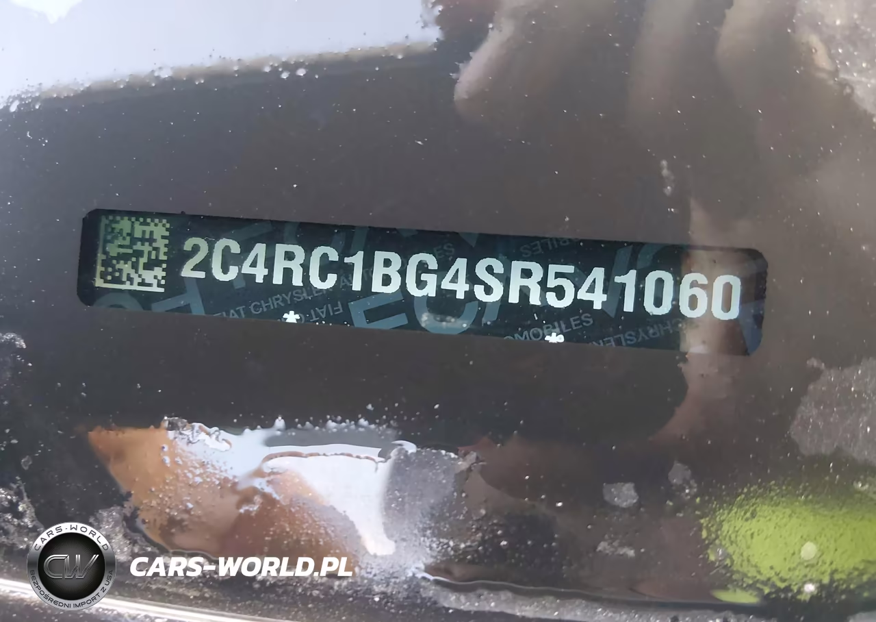 2025 Chrysler Pacifica Select VIN:2C4RC1BG4SR541060 - 9