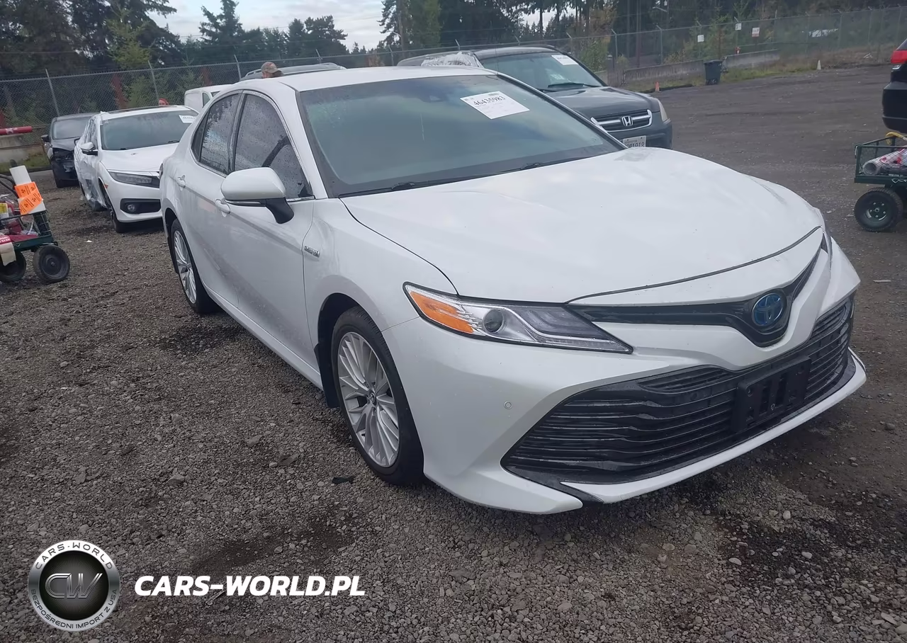 2018 Toyota Camry Hybrid Xle