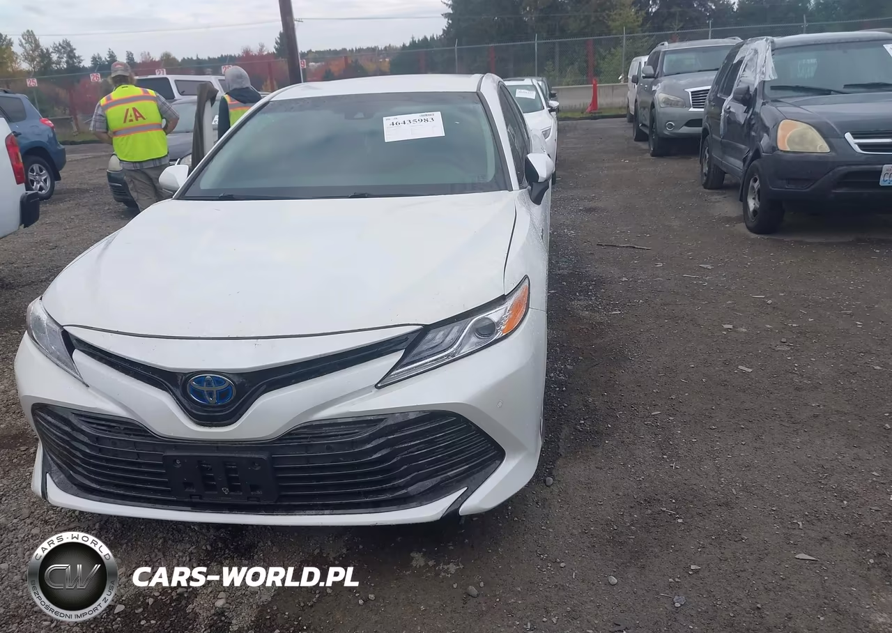 2018 Toyota Camry Hybrid Xle VIN:4T1B21HK2JU008072 - 2