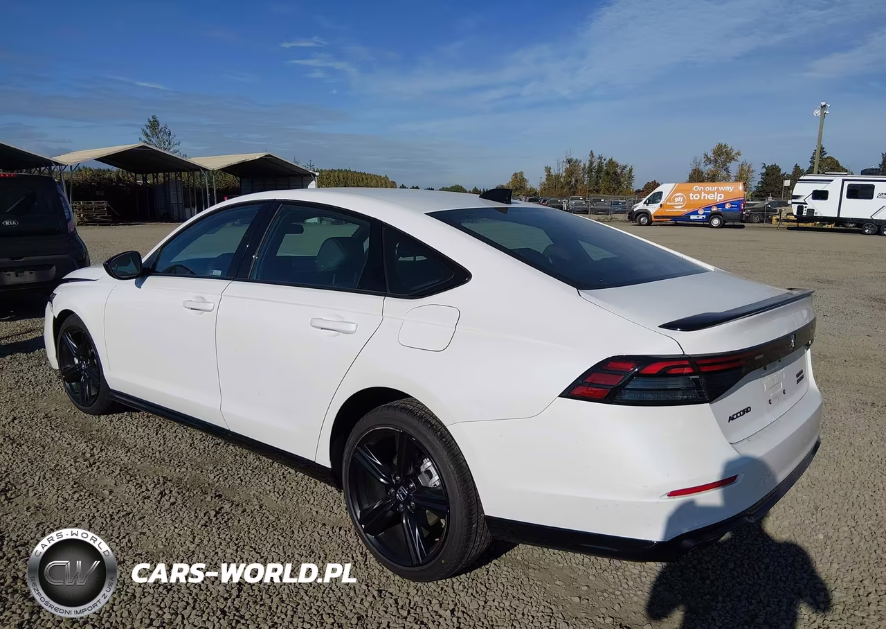 2026 Honda Accord Hybrid Sport-L VIN:1HGCY2F79TA052135 - 3