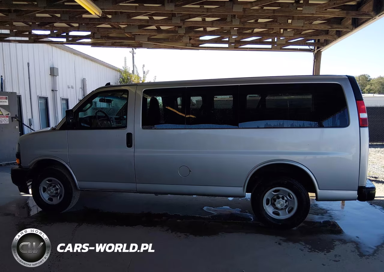 2022 Chevrolet Express Passenger Rwd 2500 Regular Wheelbase Ls VIN:1GAWGEFP7N1138927 - 19