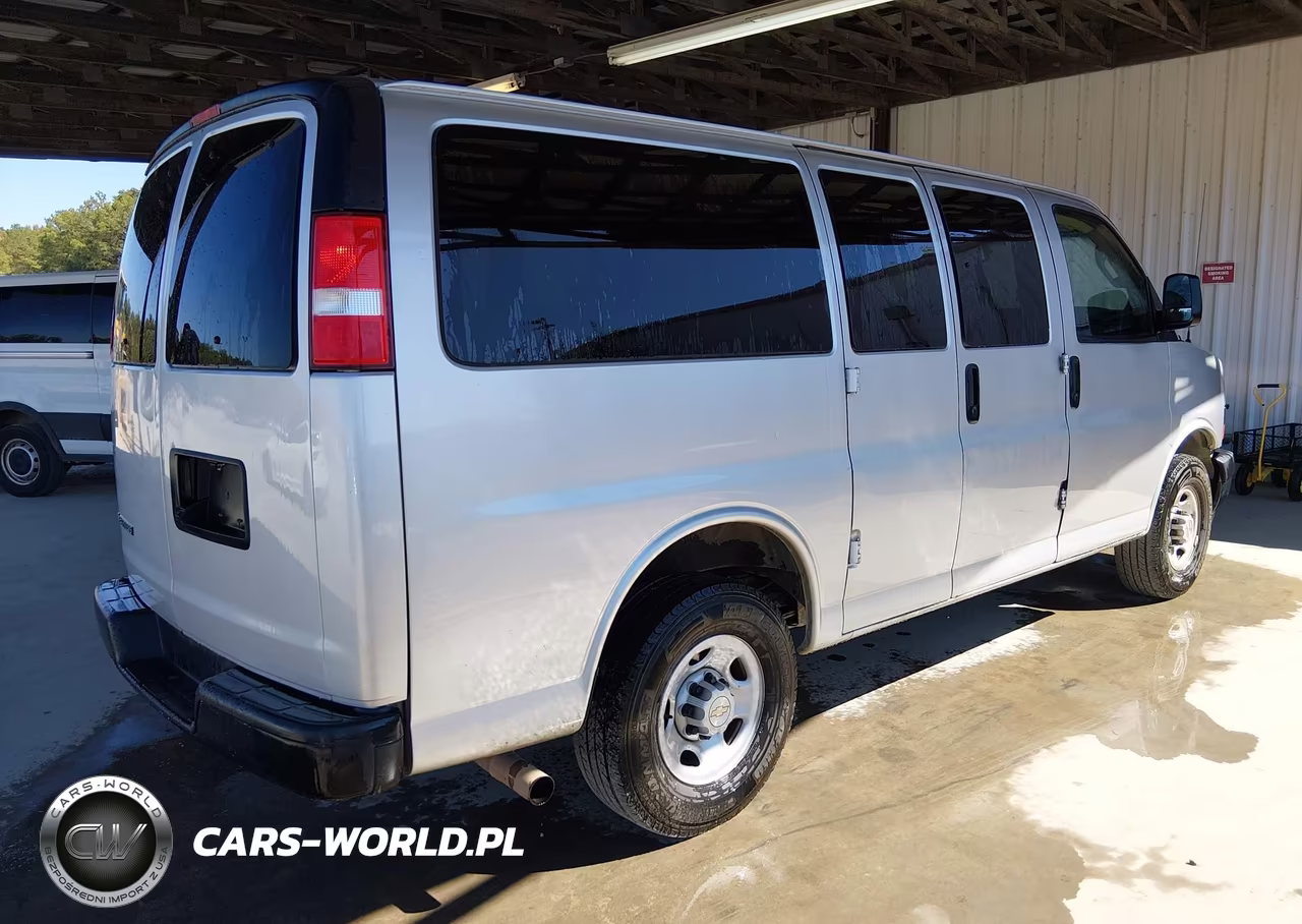 2022 Chevrolet Express Passenger Rwd 2500 Regular Wheelbase Ls VIN:1GAWGEFP7N1138927 - 4