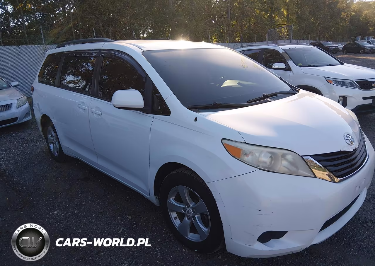 2012 Toyota Sienna Le V6 8 Passenger VIN:5TDKK3DC5CS242583 - 1