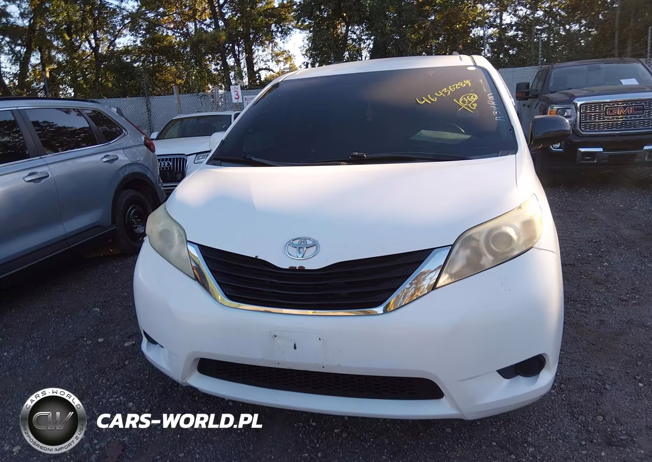 2012 Toyota Sienna Le V6 8 Passenger VIN:5TDKK3DC5CS242583 - 12