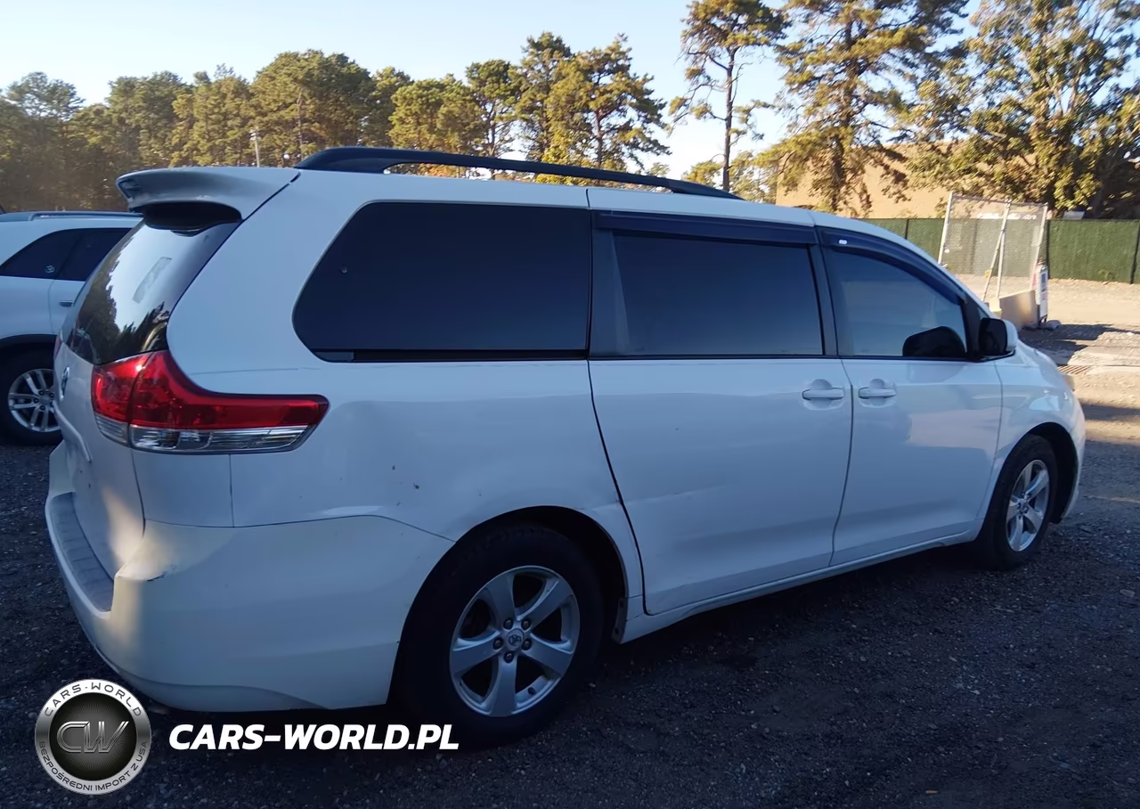 2012 Toyota Sienna Le V6 8 Passenger VIN:5TDKK3DC5CS242583 - 13