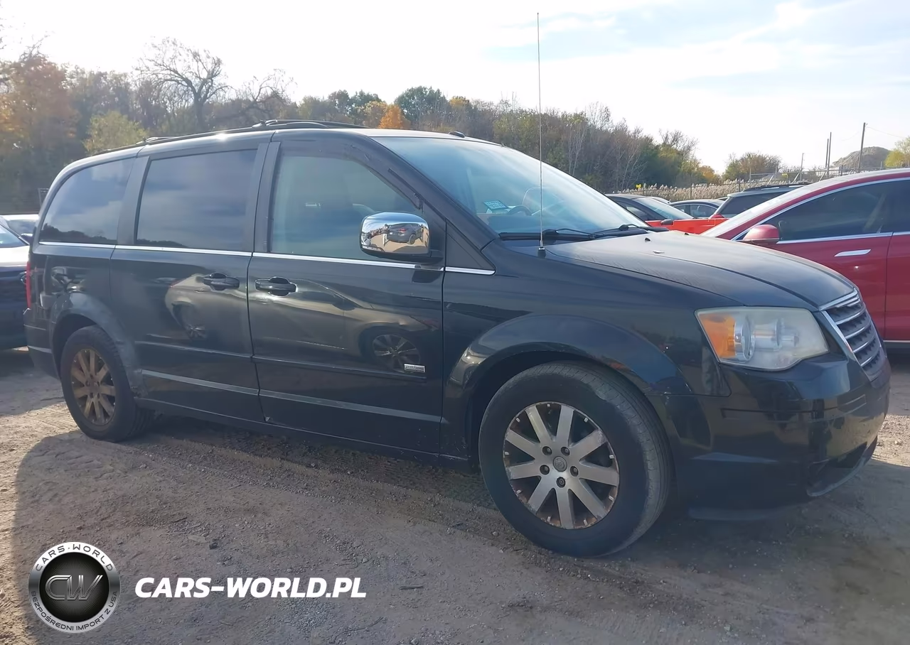 2008 Chrysler Town & Country Touring VIN:2A8HR54P98R838812 - 1