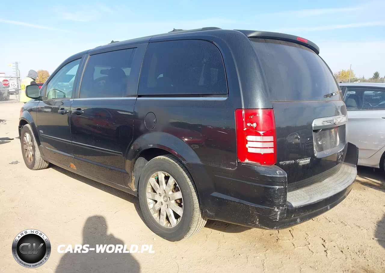 2008 Chrysler Town & Country Touring VIN:2A8HR54P98R838812 - 3
