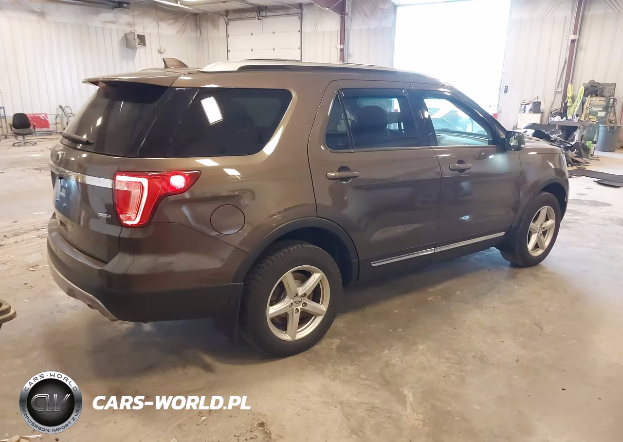 2016 Ford Explorer Xlt VIN:1FM5K8D82GGA34680 - 4