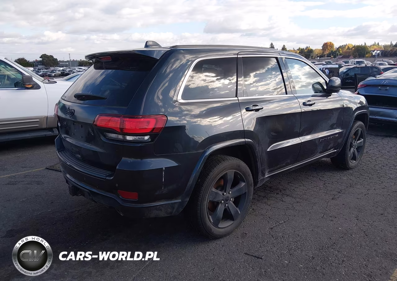 2015 Jeep Grand Cherokee Altitude VIN:1C4RJFAG3FC893081 - 4