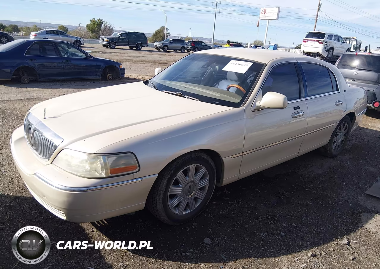 2003 Lincoln Town Car Cartier VIN:1LNHM83W93Y644300 - 2