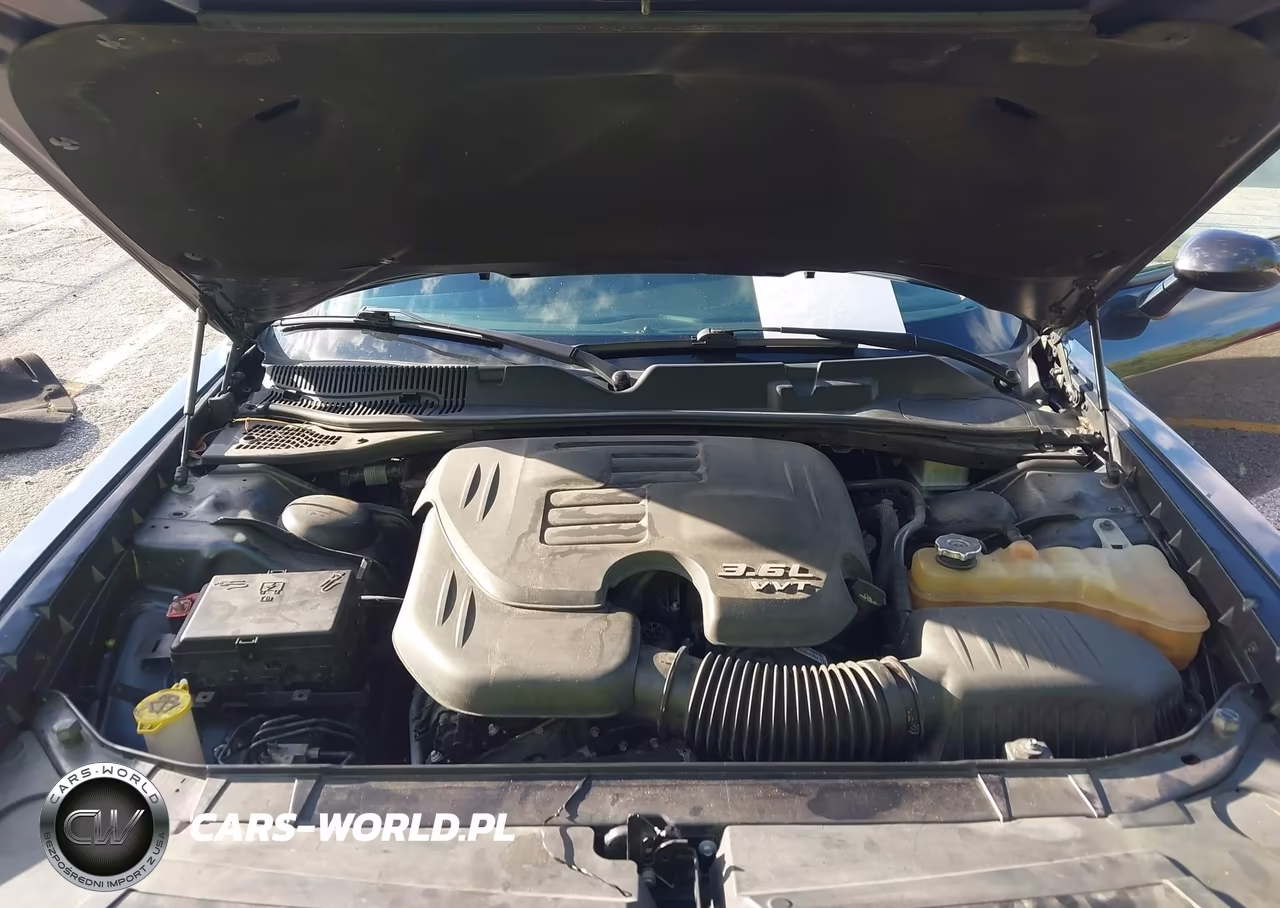 2019 Dodge Challenger Sxt VIN:2C3CDZAG6KH560545 - 10