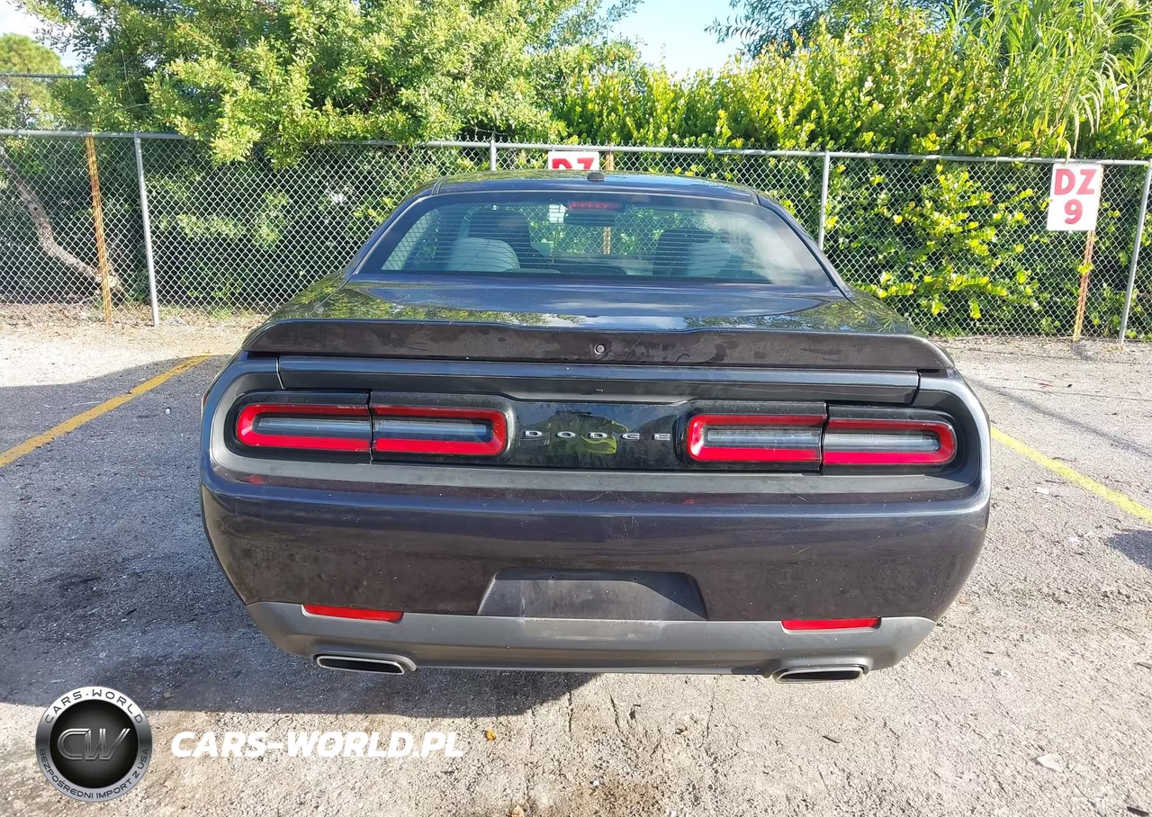 2019 Dodge Challenger Sxt VIN:2C3CDZAG6KH560545 - 16