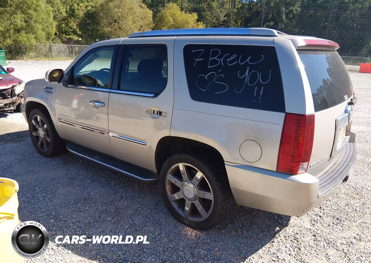2007 Cadillac Escalade Standard VIN:1GYEC63847R298666 - 3