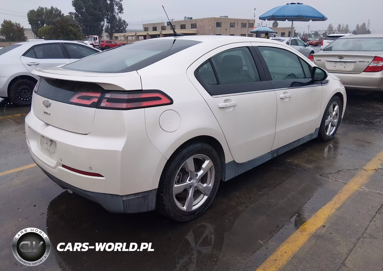 2013 Chevrolet Volt VIN:1G1RH6E46DU103705 - 4