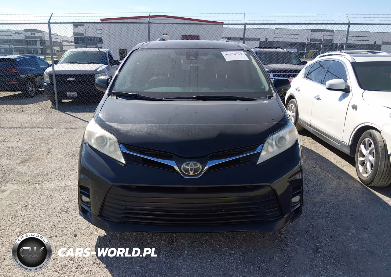 2018 Toyota Sienna Le VIN:5TDKZ3DC7JS959852 - 12