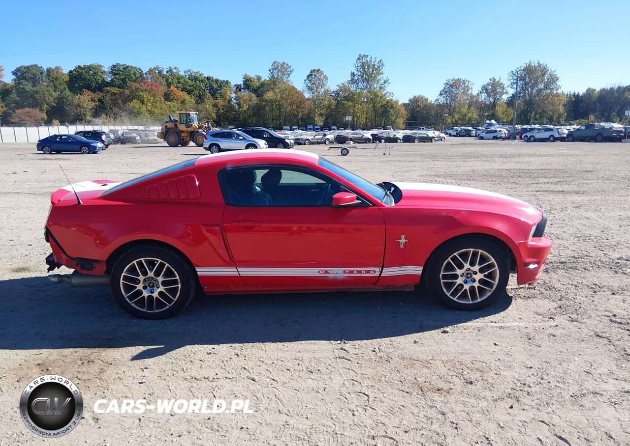 2014 Ford Mustang V6 Premium VIN:1ZVBP8AM6E5248975 - 13