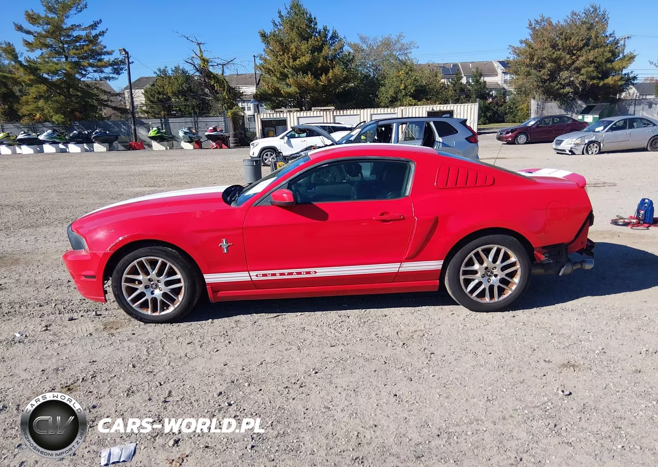2014 Ford Mustang V6 Premium VIN:1ZVBP8AM6E5248975 - 14