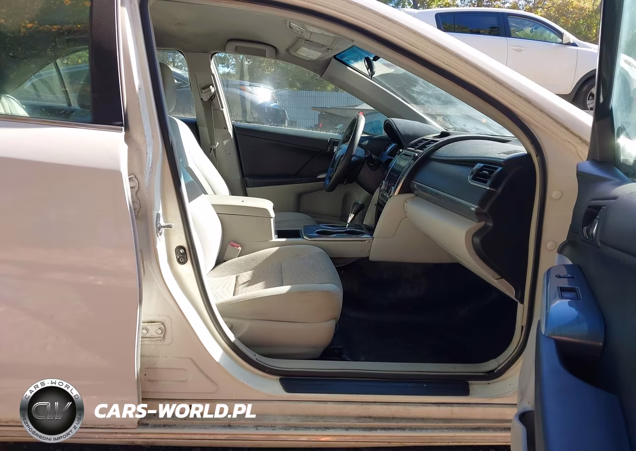 2012 Toyota Camry Hybrid Le VIN:4T1BD1FK4CU037802 - 5