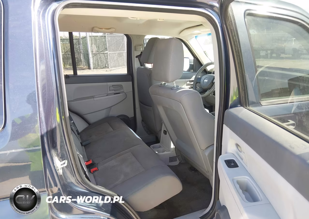 2008 Jeep Liberty Sport VIN:1J8GN28K88W273383 - 8