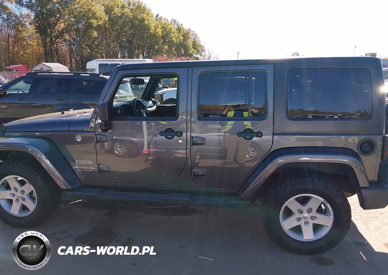 2017 Jeep Wrangler Unlimited Sport 4X4 VIN:1C4BJWDG8HL754483 - 14