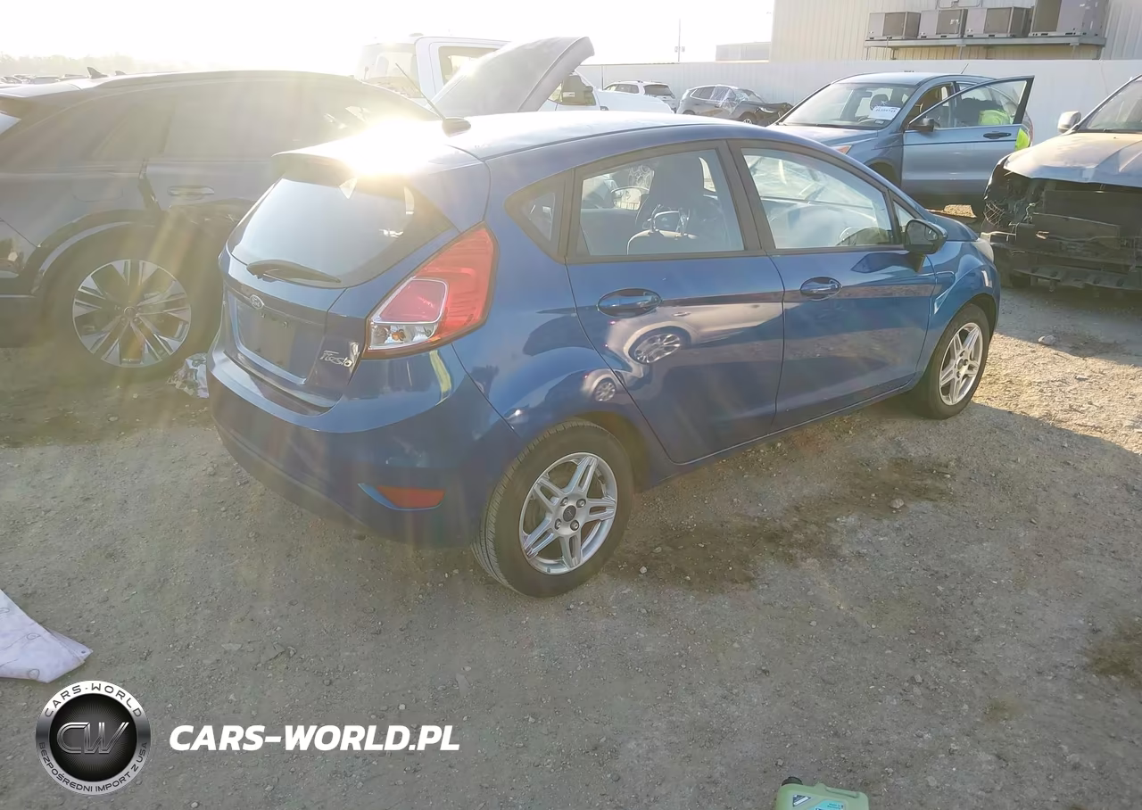 2018 Ford Fiesta Se VIN:3FADP4EJ0JM110797 - 4