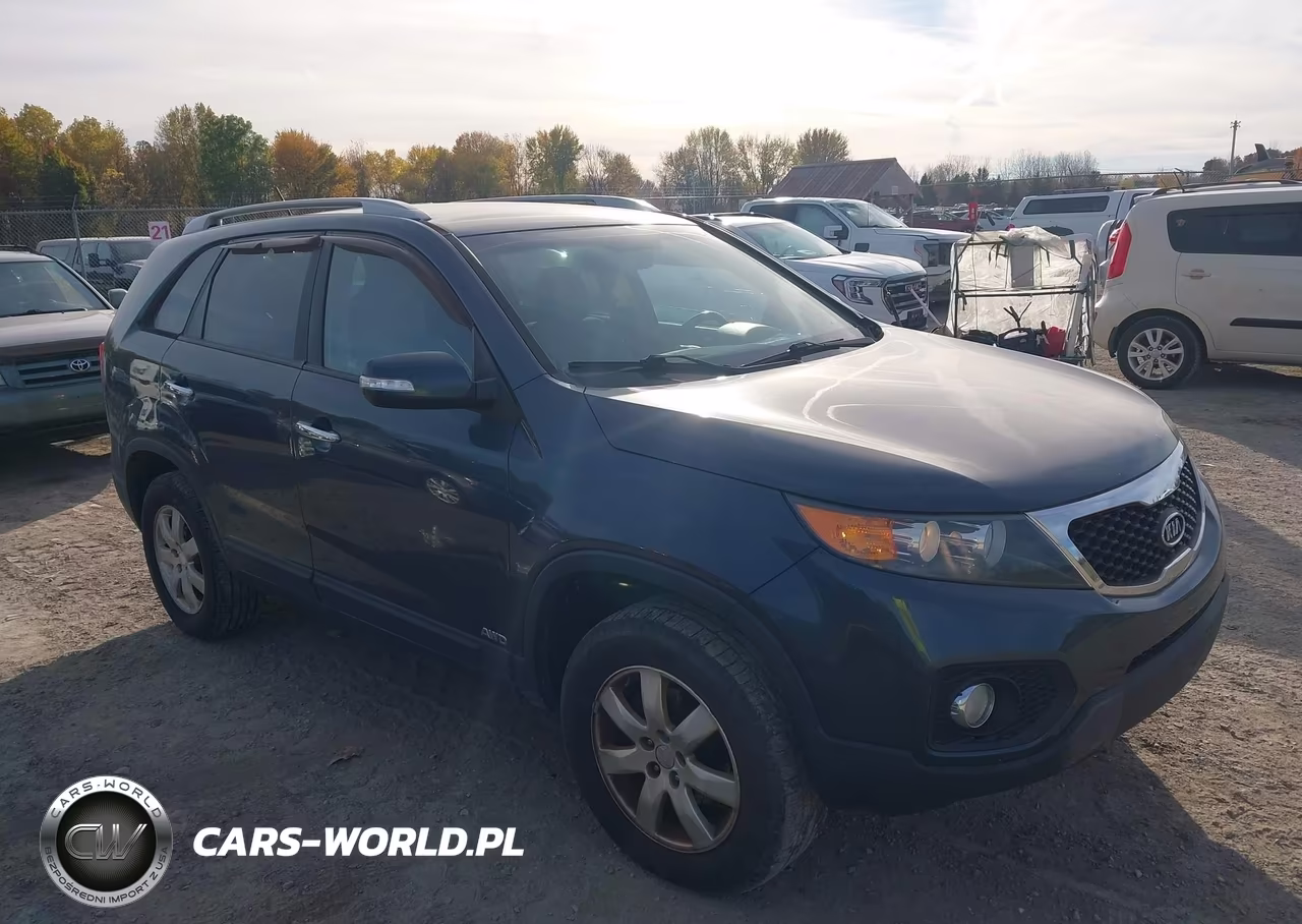 2011 Kia Sorento Lx VIN:5XYKTCA11BG099174 - 1