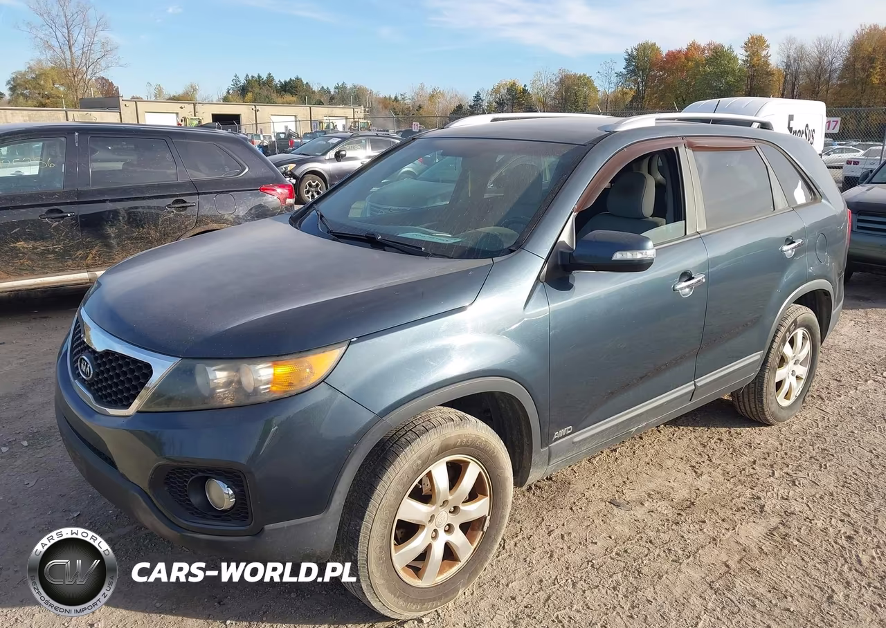 2011 Kia Sorento Lx VIN:5XYKTCA11BG099174 - 2