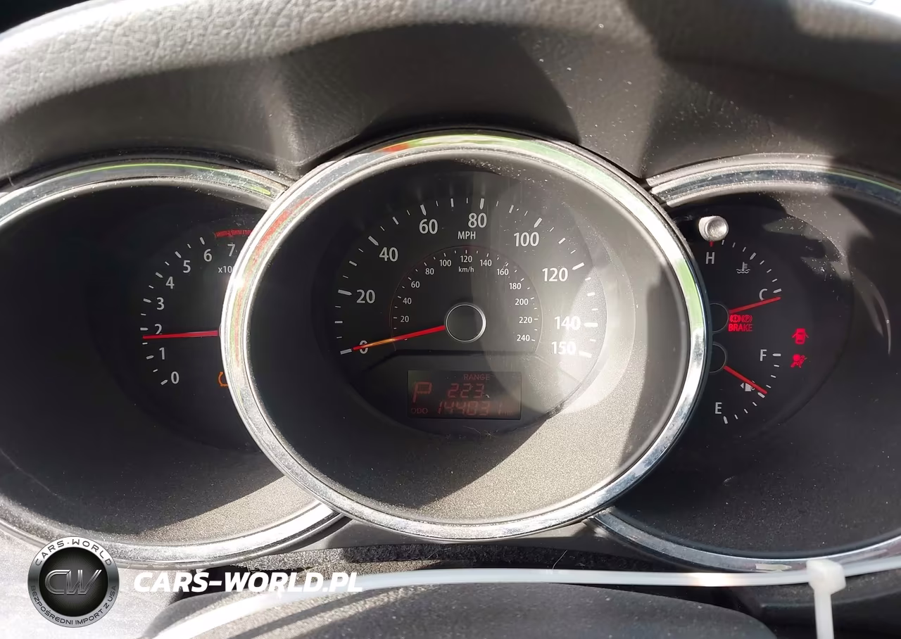 2011 Kia Sorento Lx VIN:5XYKTCA11BG099174 - 7