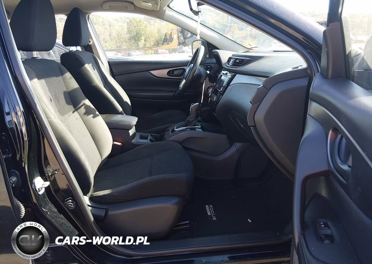 2019 Nissan Rogue Sport S VIN:JN1BJ1CR5KW311657 - 5