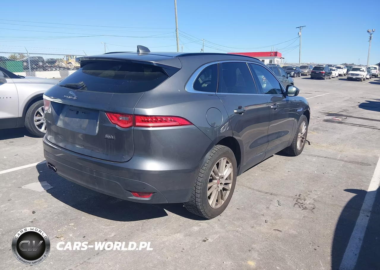 2017 Jaguar F-Pace 20D Prestige VIN:SADCK2BN7HA498154 - 4