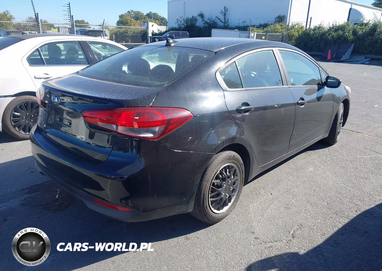 2017 Kia Forte Lx VIN:3KPFK4A70HE157845 - 4