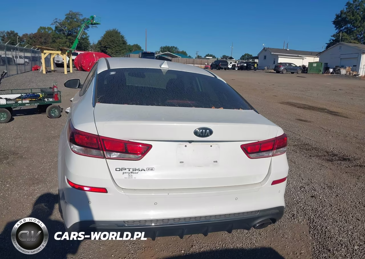 2019 Kia Optima Lx VIN:5XXGT4L39KG328859 - 16