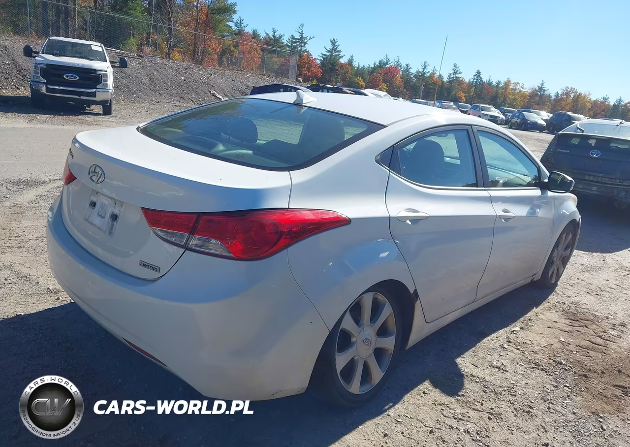 2012 Hyundai Elantra Limited VIN:5NPDH4AE6CH123496 - 4