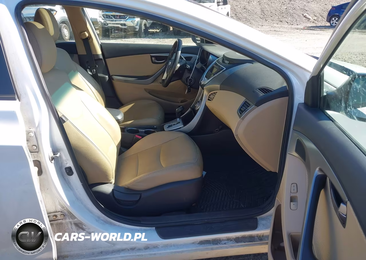 2012 Hyundai Elantra Limited VIN:5NPDH4AE6CH123496 - 5