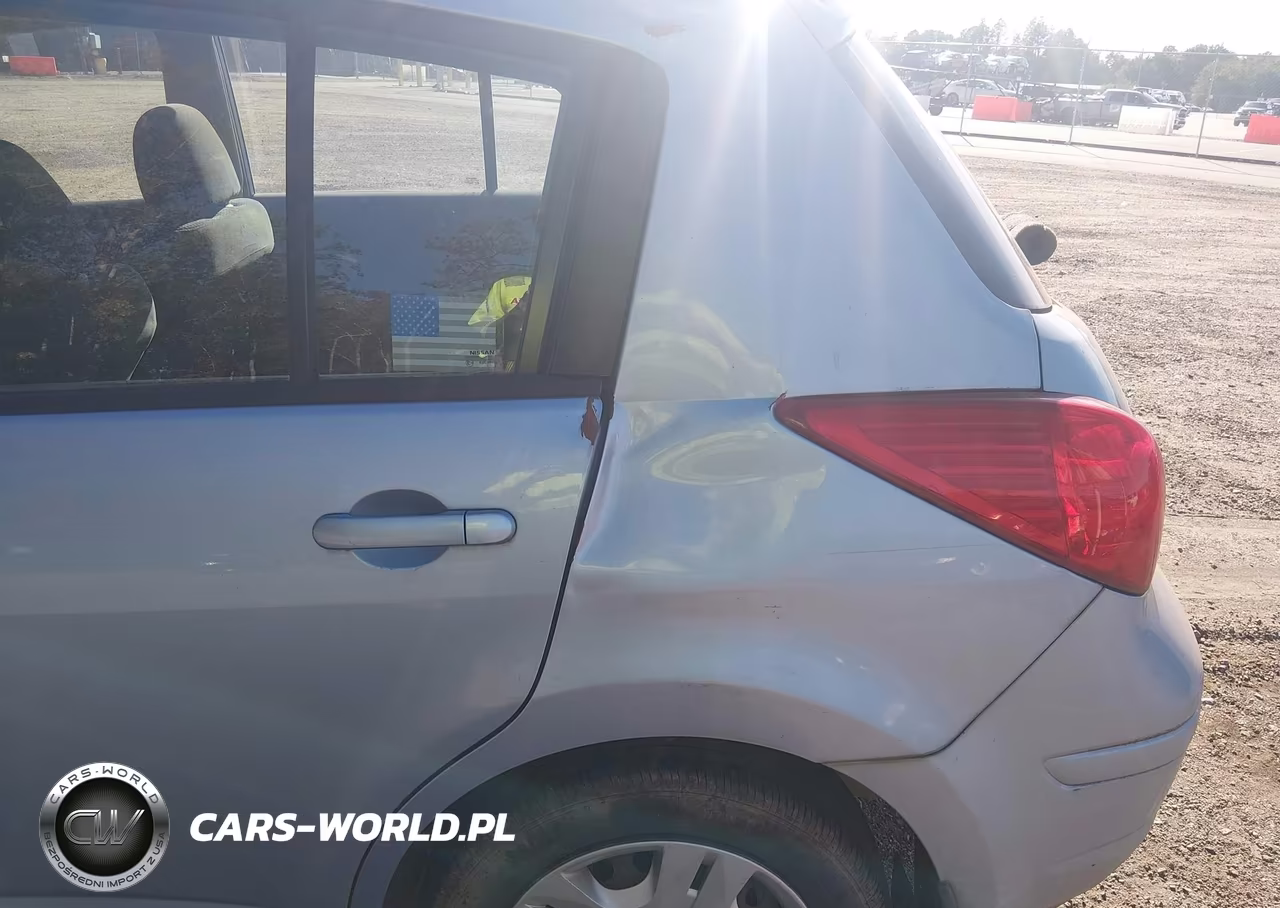 2011 Nissan Versa 1.8S VIN:3N1BC1CP9BL428009 - 6