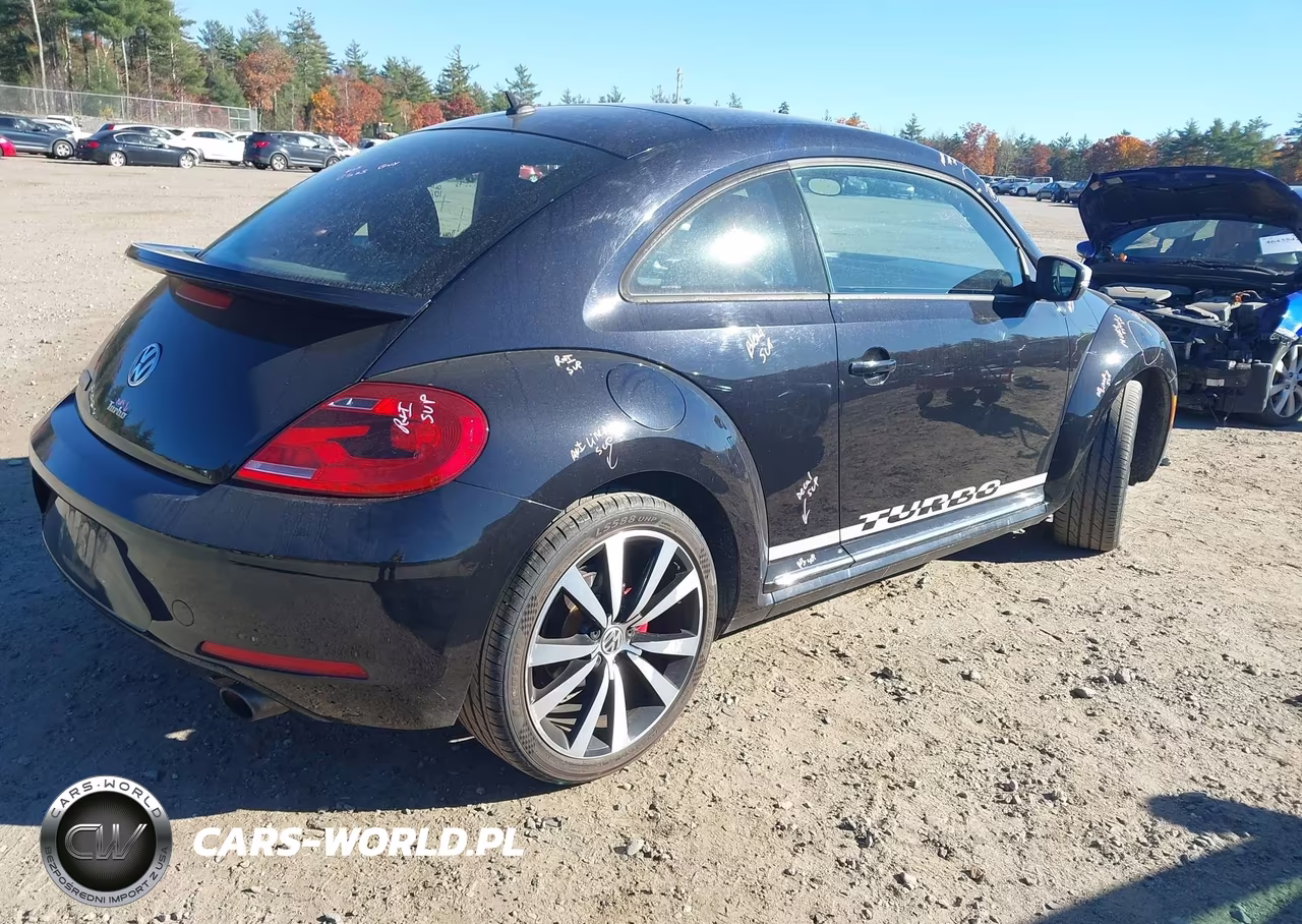 2012 Volkswagen Beetle 2.0T Turbo Launch Edition VIN:3VWVA7AT3CM606413 - 4
