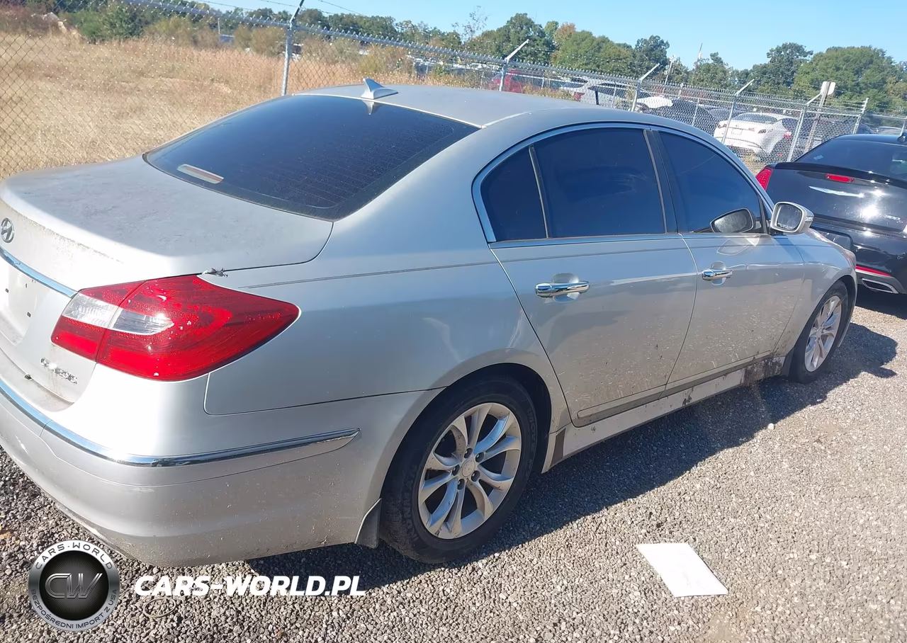 2012 Hyundai Genesis 3.8 VIN:KMHGC4DD6CU187277 - 4