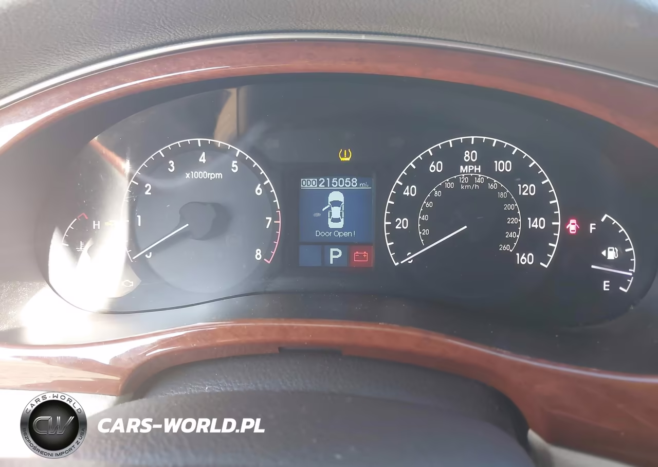 2012 Hyundai Genesis 3.8 VIN:KMHGC4DD6CU187277 - 7