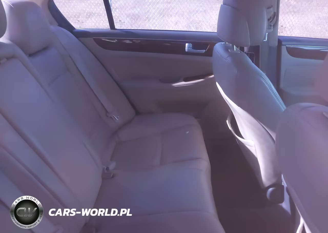 2012 Hyundai Genesis 3.8 VIN:KMHGC4DD6CU187277 - 8